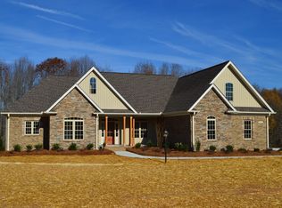 2667 Brooke Meadows Dr, Browns Summit, NC 27214