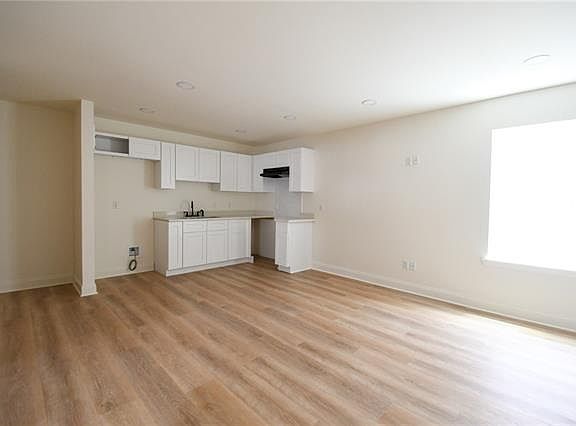 5th image of 2311 Saint Anthony St #1B