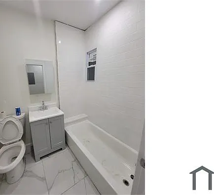 720 E 217th St #2 — Photo 8