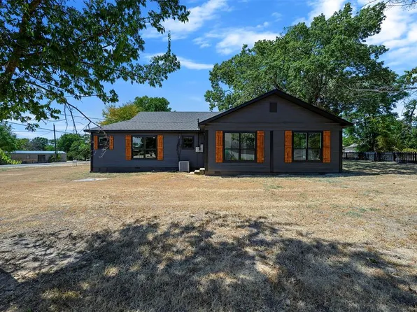 209 W Boston Ave, Fort Towson, OK 74735