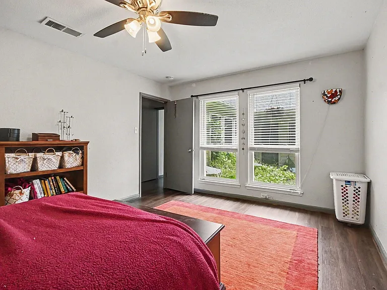 423 Merriweather St — Photo 14