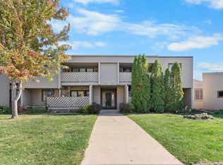 1042 Prairie Meadow Ct, Waterloo, IA 50701