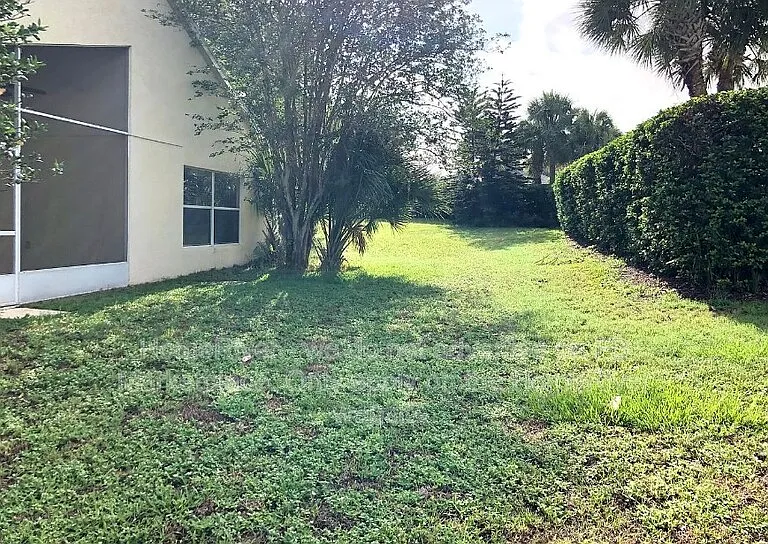 2813 Mayflower Loop — Photo 8