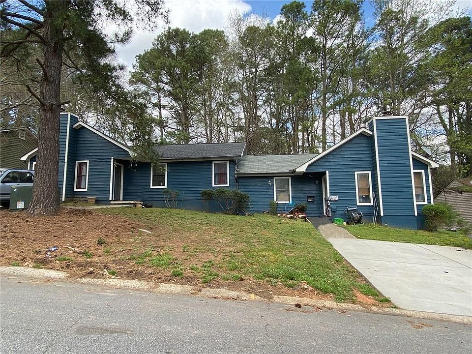 1st image of 2855 Lakemont Dr SW