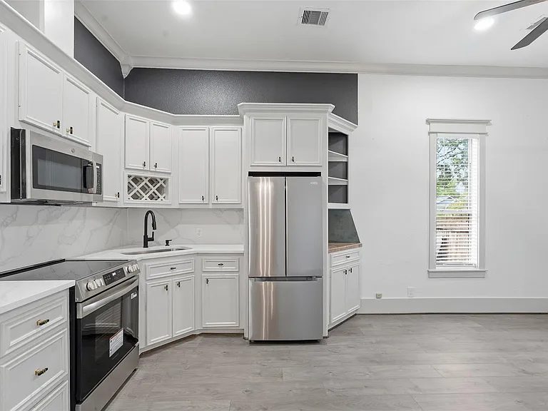 514 Vincent St #B — Photo 5