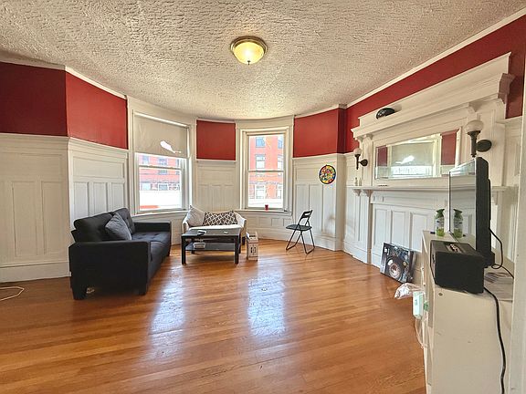 4th image of 1908 Beacon St #2