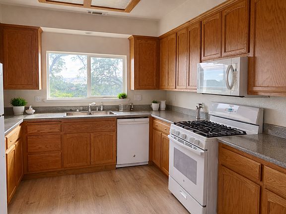 2nd image of 3493 Quail Hill Rd