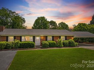 53 Grandview Rd, Asheville, NC 28806