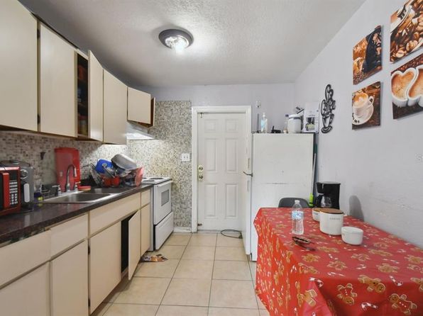 tampa-florida-82051962 picture