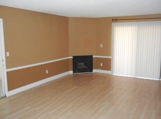 44412 15th St E APT 8, Lancaster, CA 93535