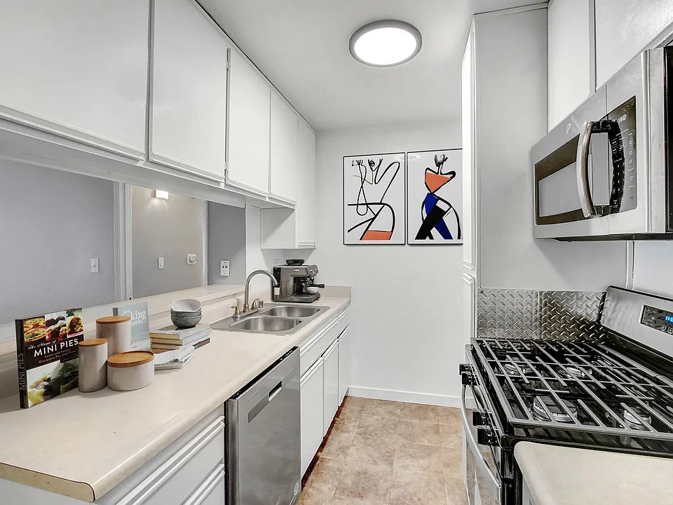 Camelot Apartments
