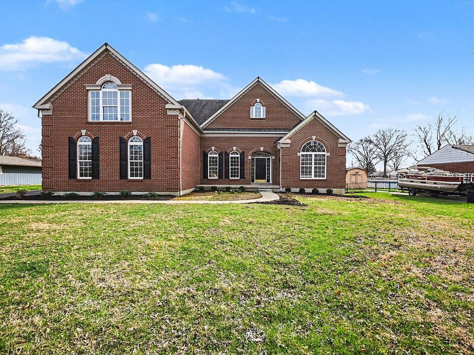 1st image of 745 Compton Rd