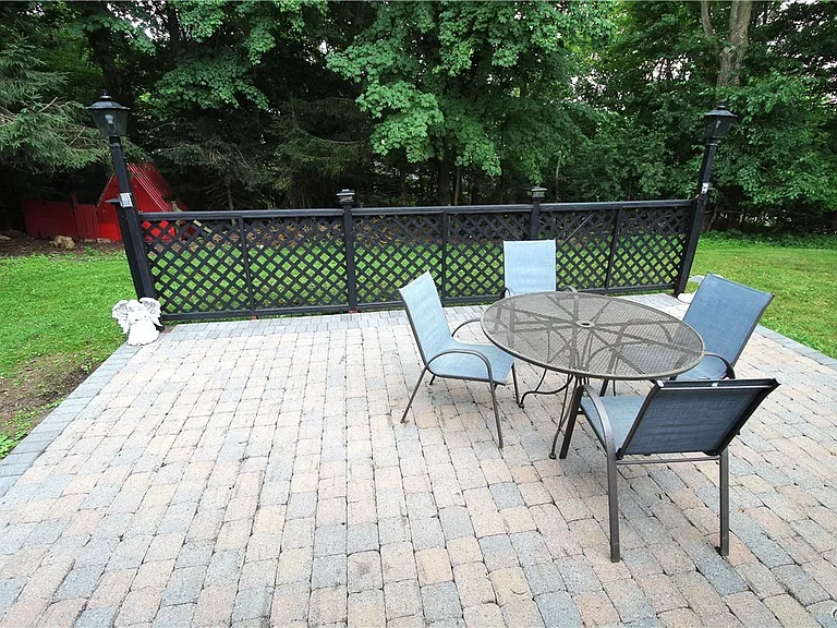 24 Forest Rd — Photo 48