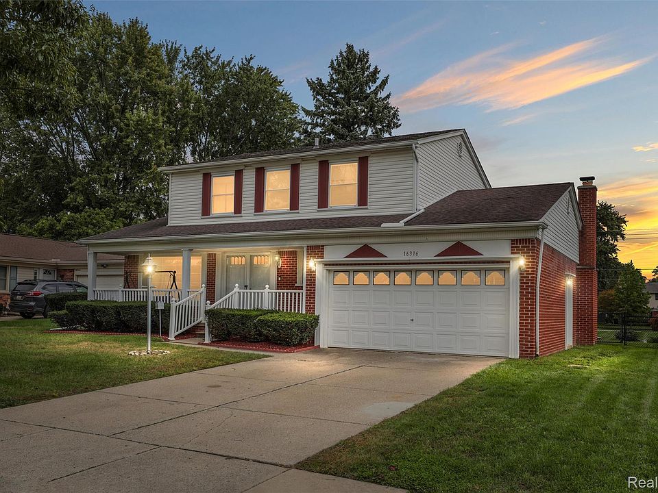 1st image of 16316 Golfview St