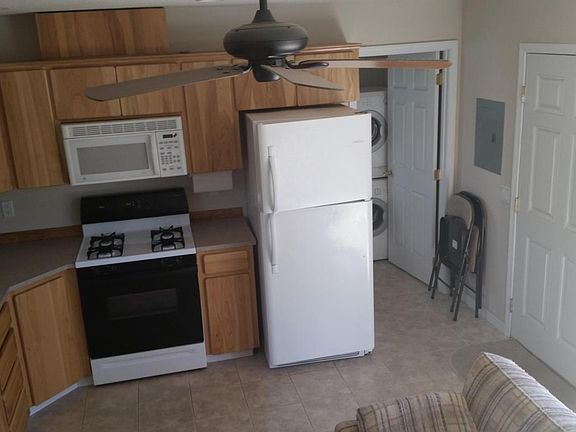 2nd image of 1016 S Coral St