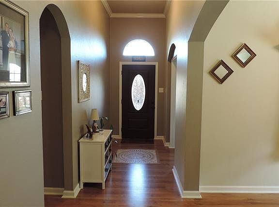 4th image of 741 Branchwood Dr
