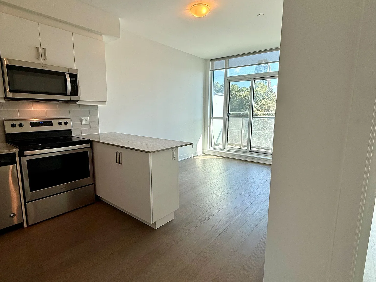 1 bed, $2,500 — Photo 3