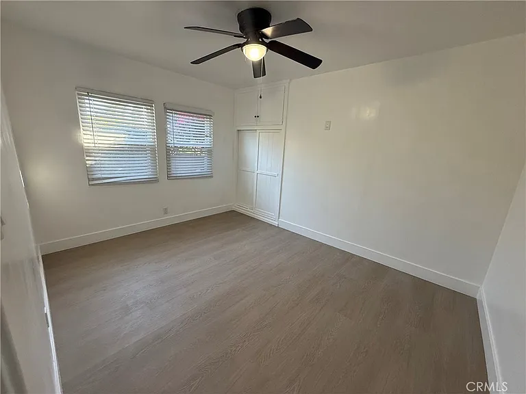 7358 Riverton Ave — Photo 16