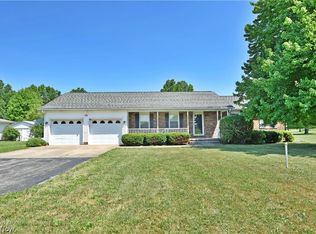 175 Airport Rd NW, Warren, OH 44481