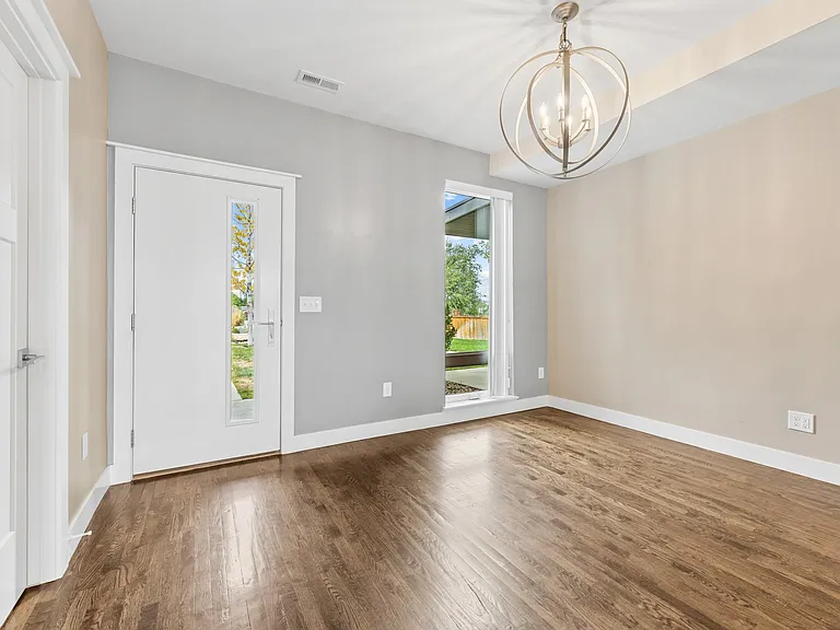 1040 Tennyson St — Photo 7