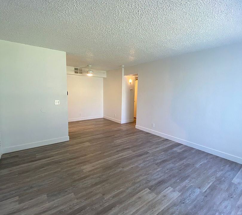 1st image of 10055 Terra Loma Dr #10198532