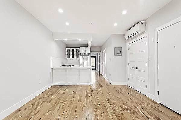 1st image of 60 Somers St #4B