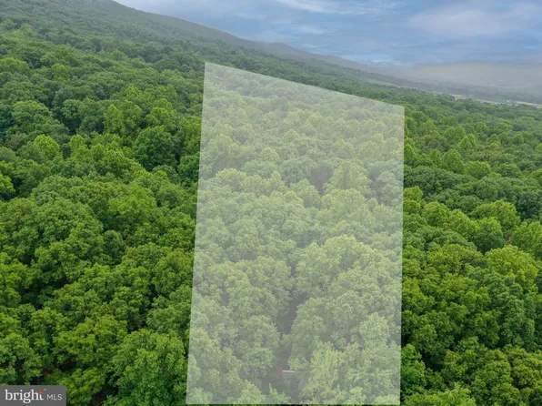 750 Rons Dr, Augusta, WV 26704