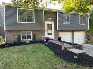 1005 Barnsley Dr, South Park, PA 15129