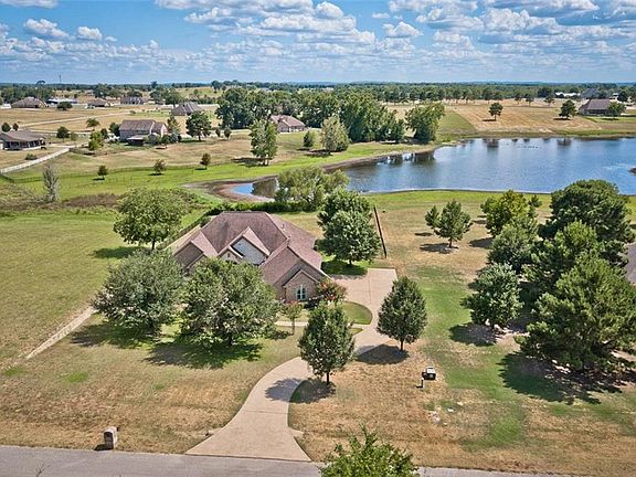 3rd image of 16541 Stallion Shores Ct