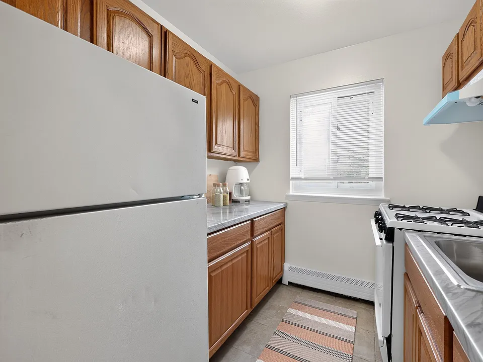 Elevate your living with the modern kitchen at Eagle Rock Apartments at Patchogue Preserve. Enjoy sleek appliances, ample storage, and natural light that brightens your cooking space. Schedule your visit today and envision your new home!