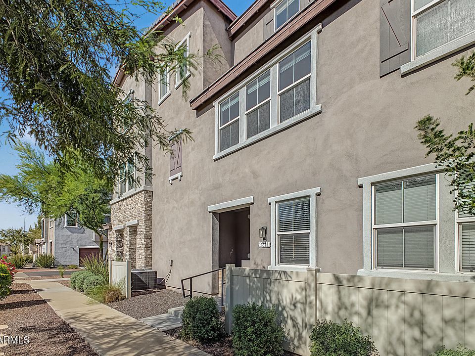 1st image of 2211 E HIDALGO Avenue