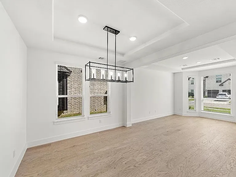 5501 Pooley Ln — Photo 3