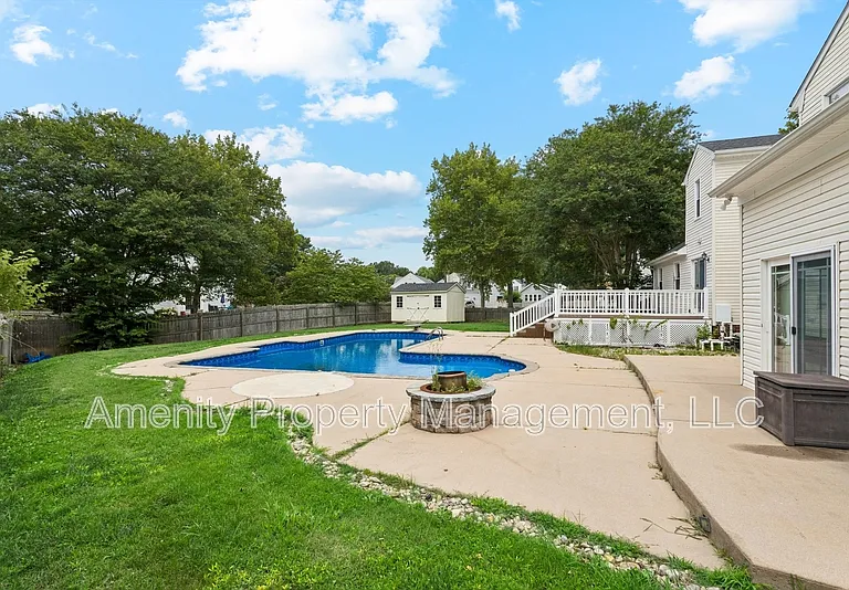 1012 Austenwood Ct — Photo 41