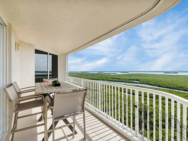 5049 N Highway A1A #1905 — Photo 6
