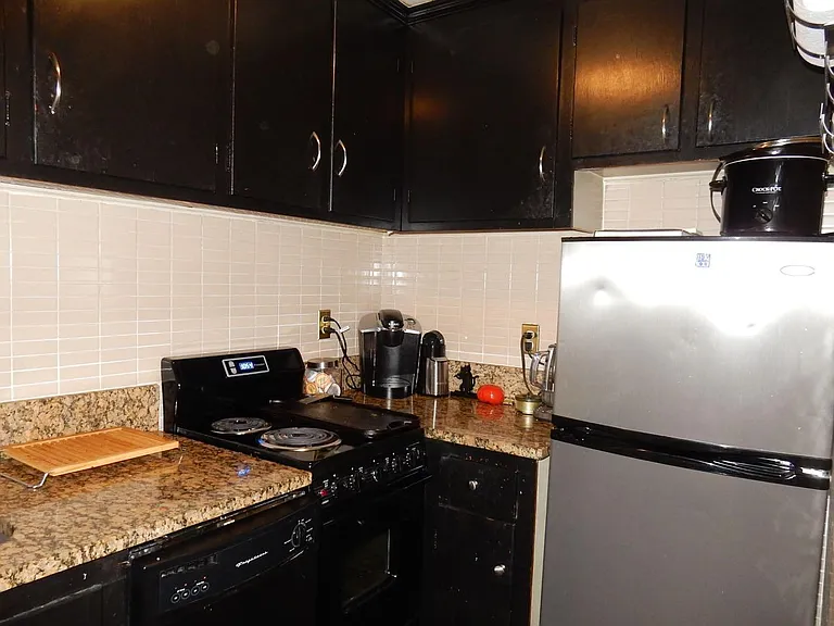 19 Chestnut St #3A — Photo 7