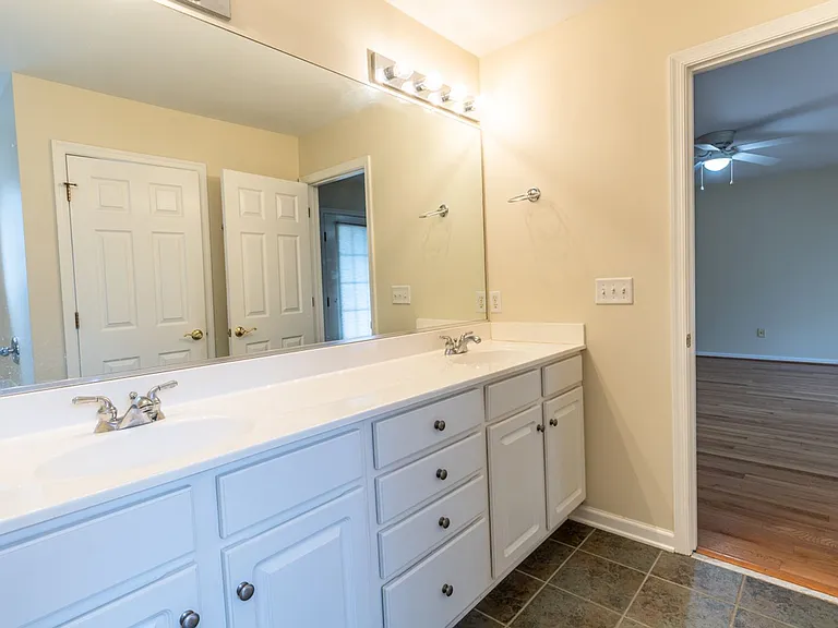 158 Burnet St — Photo 39