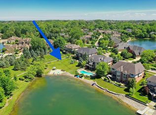 47924 Manorwood Dr, Northville, MI 48168