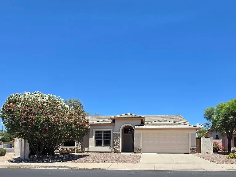 8228 W Palmaire Ave — Photo 1