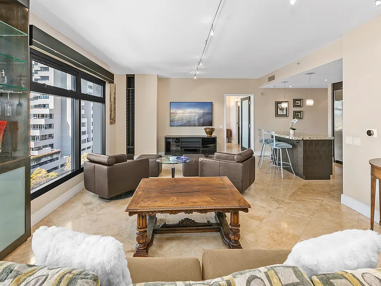 645 Front St #1006 — Photo 17