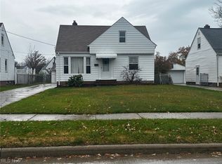 636 E 305th St, Willowick, OH 44095