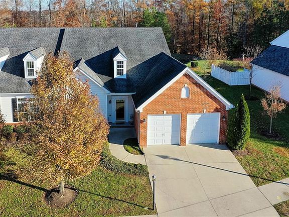 2nd image of 1010 Southwinds Dr