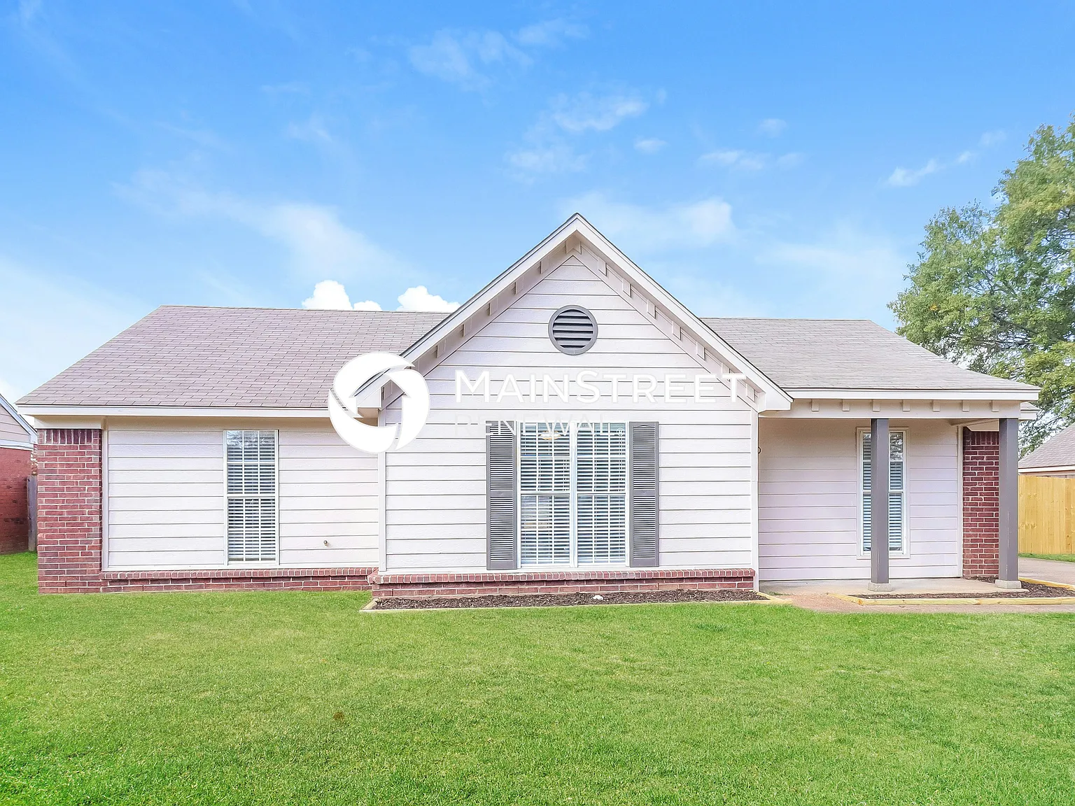 4250 Brighton Drive — Photo 1