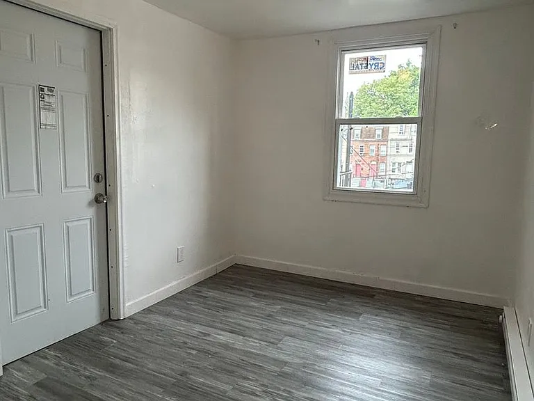 140 N. 7th Street — Photo 6