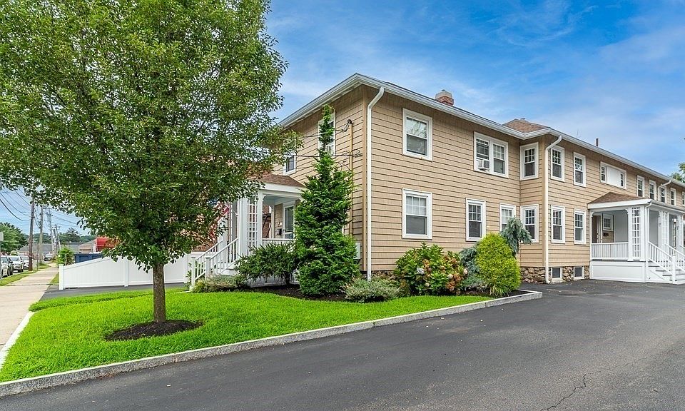 1st image of 37 Richardson Ave #37A