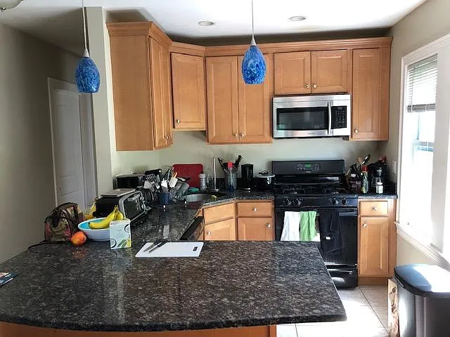 27 Fairfax St #2