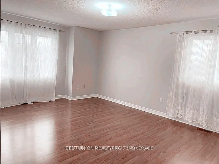 32 Goode St — Photo 6