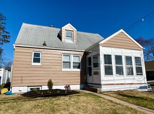 300 Livingston Rd, Linden, NJ 07036