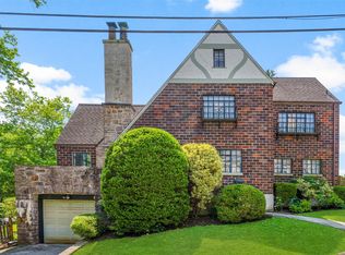 1 Highwood Way, Larchmont, NY 10538