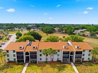 1871 Pine Ridge Way W APT B2, Palm Harbor, FL 34684
