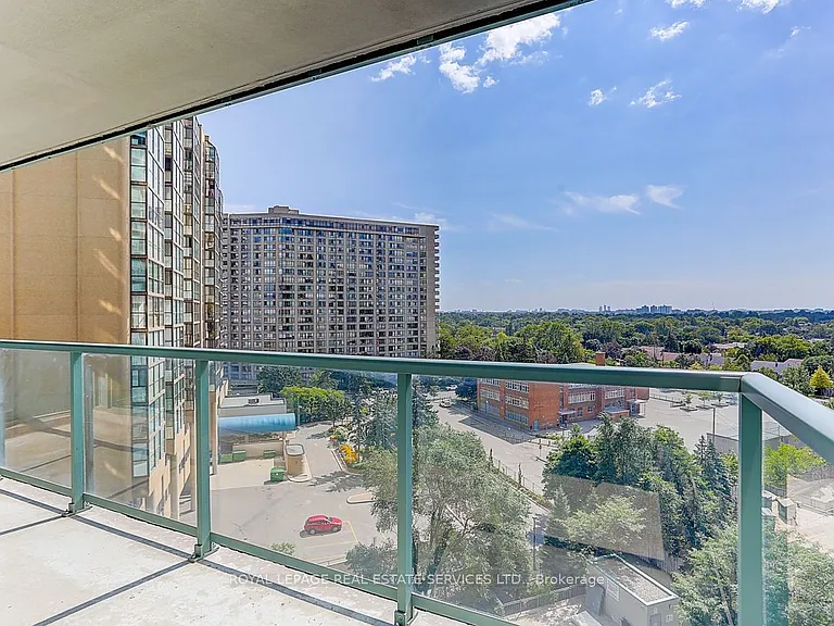 5500 Yonge St #808 — Photo 22
